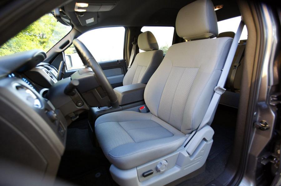  Ford F-150 4x4 SuperCrew 2011 года  (фото 19 из 37)